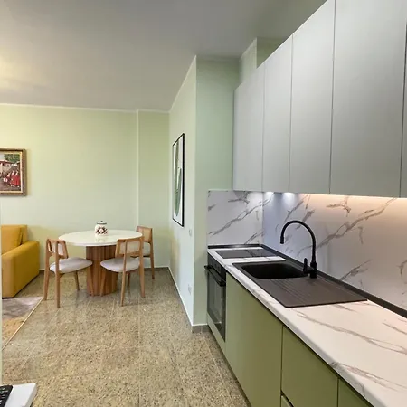 Quiet Cozy Close To The Velipoje