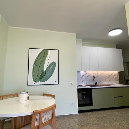 Quiet Cozy Close To The * Velipoje