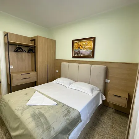 Quiet Cozy Close To The דירה